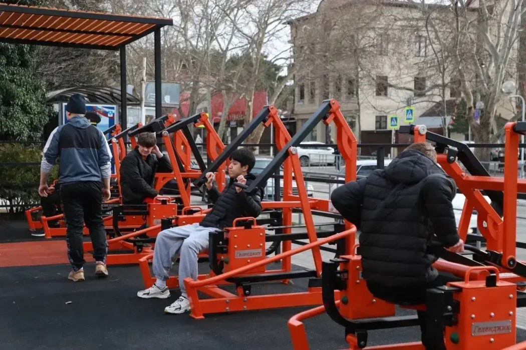 Геленджикские спортсмены выходят на тренировки под открытым небом 