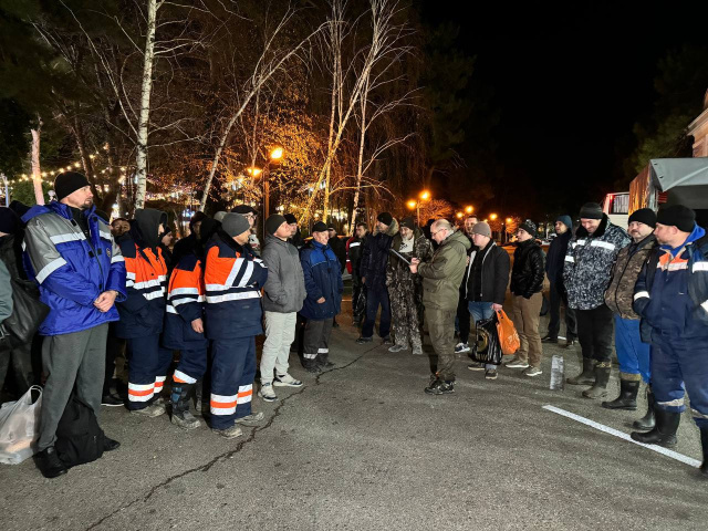 Ранним утром в Анапу отправился отряд волонтеров Геленджика