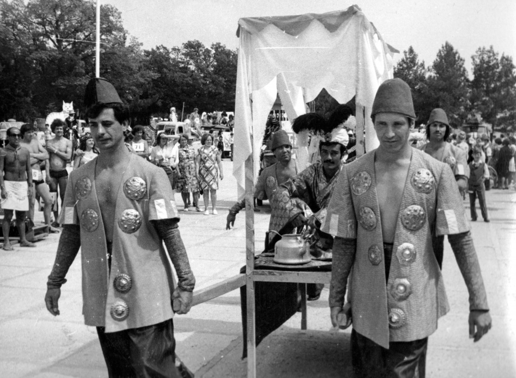 Участники карнавала 1977 год (из фондов музея)