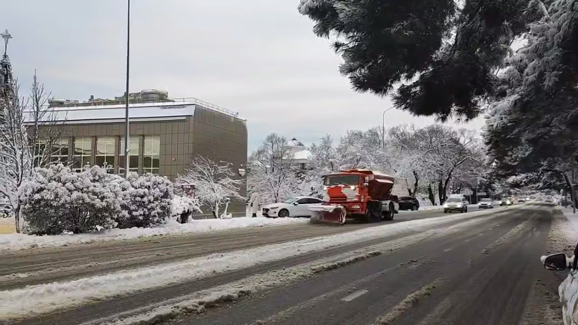 Разъясняем ситуацию по организации работ в период снегопада